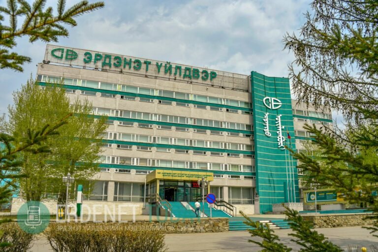 “Эрдэнэт үйлдвэр” молибдены баяжмалын анхны арилжаагаа хийлээ